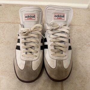 Men’s Adidas Samba Indoor Soccer Shoes Size 9